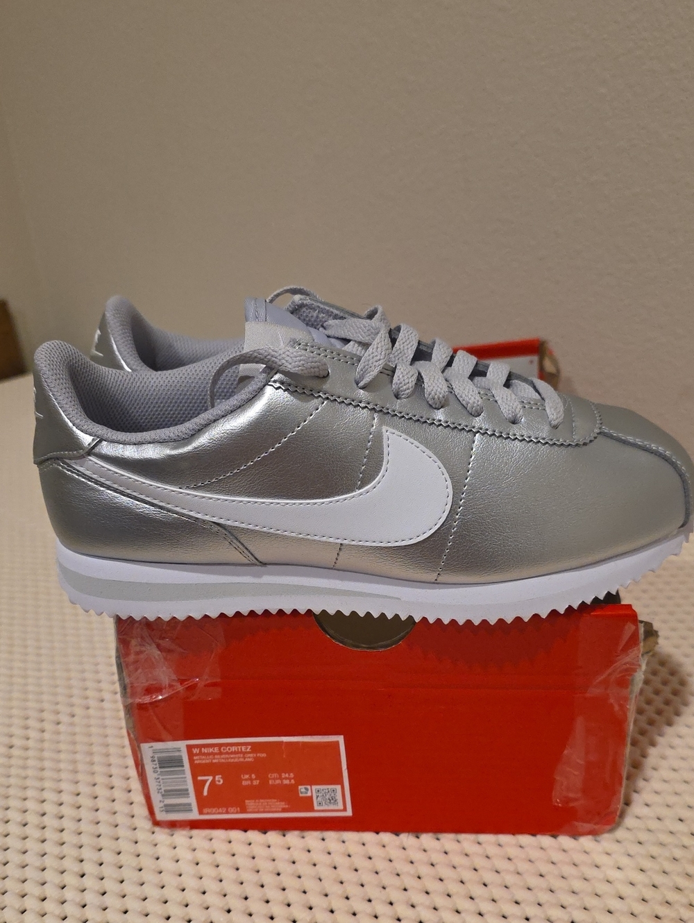 Size 7.5 W Nike Silver and White Cortez Classic Sneaker - Picture 3 of 7